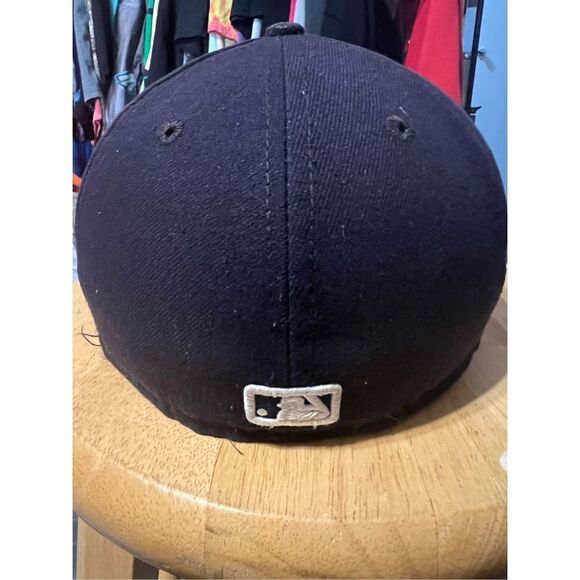 Detroit Tigers Fitted MLB Baseball Hat - Picture 3 of 7